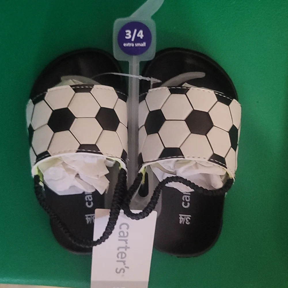 CARTER'S TODDLER SOCCER SANDALS: BLACK/WHITE: NWT: SZ XS (3-4)